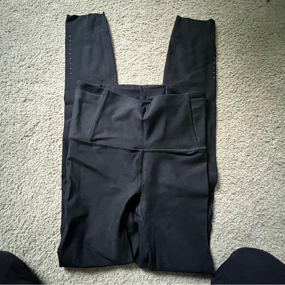black lulu leggings